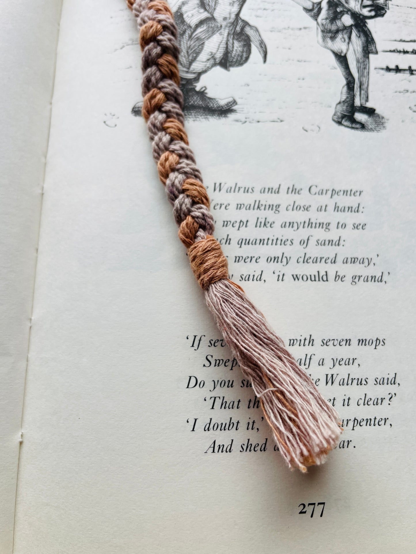 Macramé Bookmark · Pale Purple, Dusty Rose Combo · Dusty Brown Beads · 10.5"