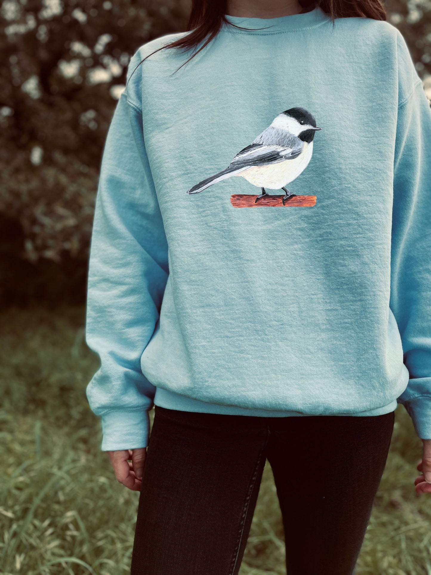 Black-Capped Chickadee Sweatshirt: Hanwell