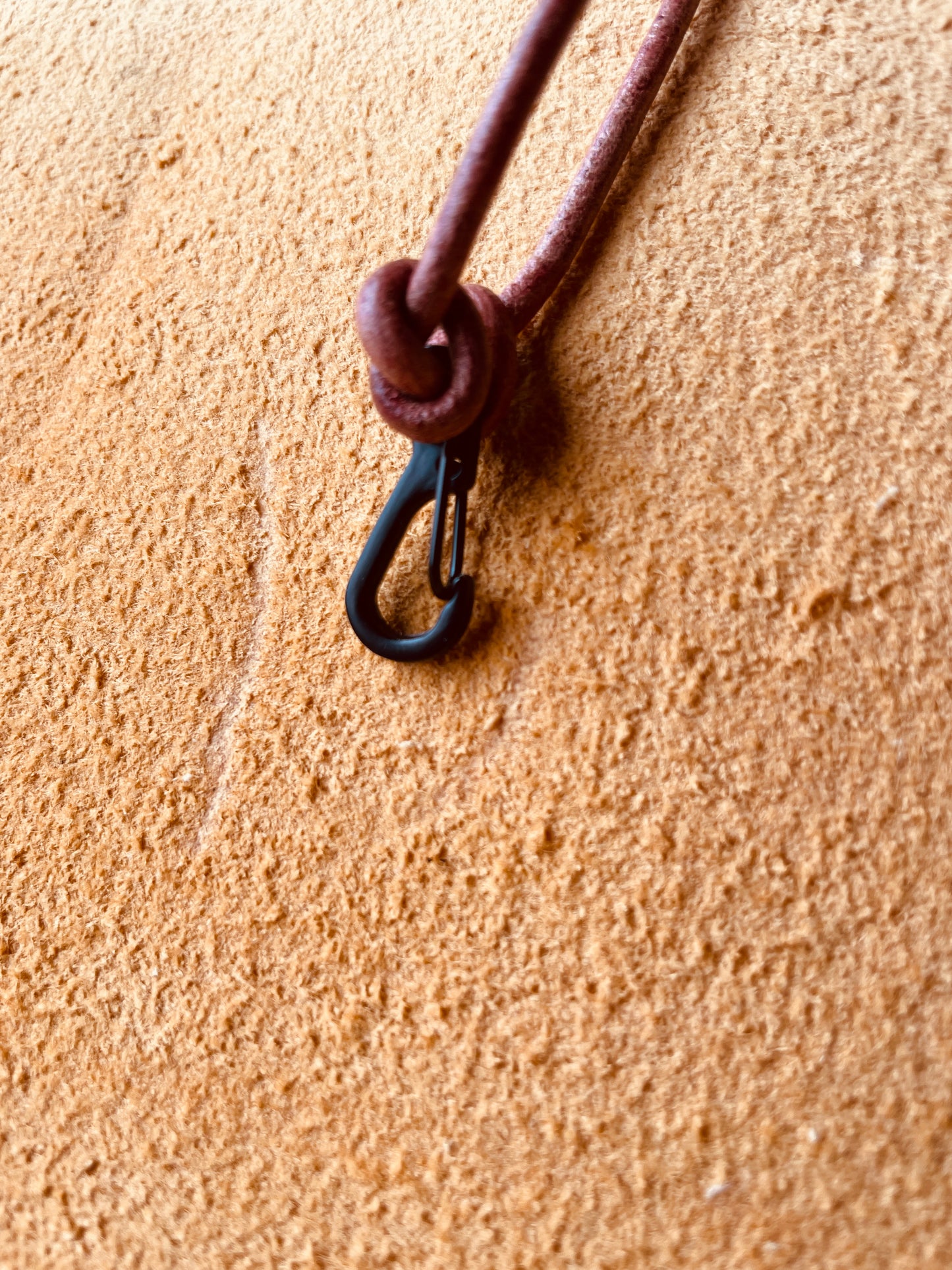 Ring Keeper · Leather (3mm) · Distressed Umber  · Carabiner (sm) · Black