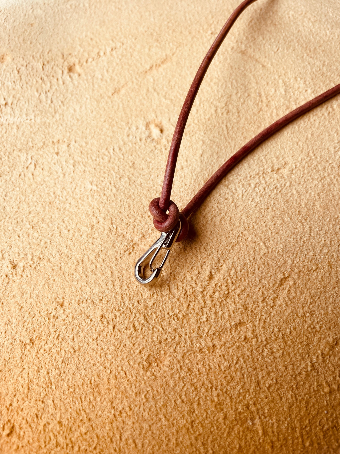 Ring Keeper · Leather (3mm) · Distressed Umber  · Carabiner (sm) · Silver