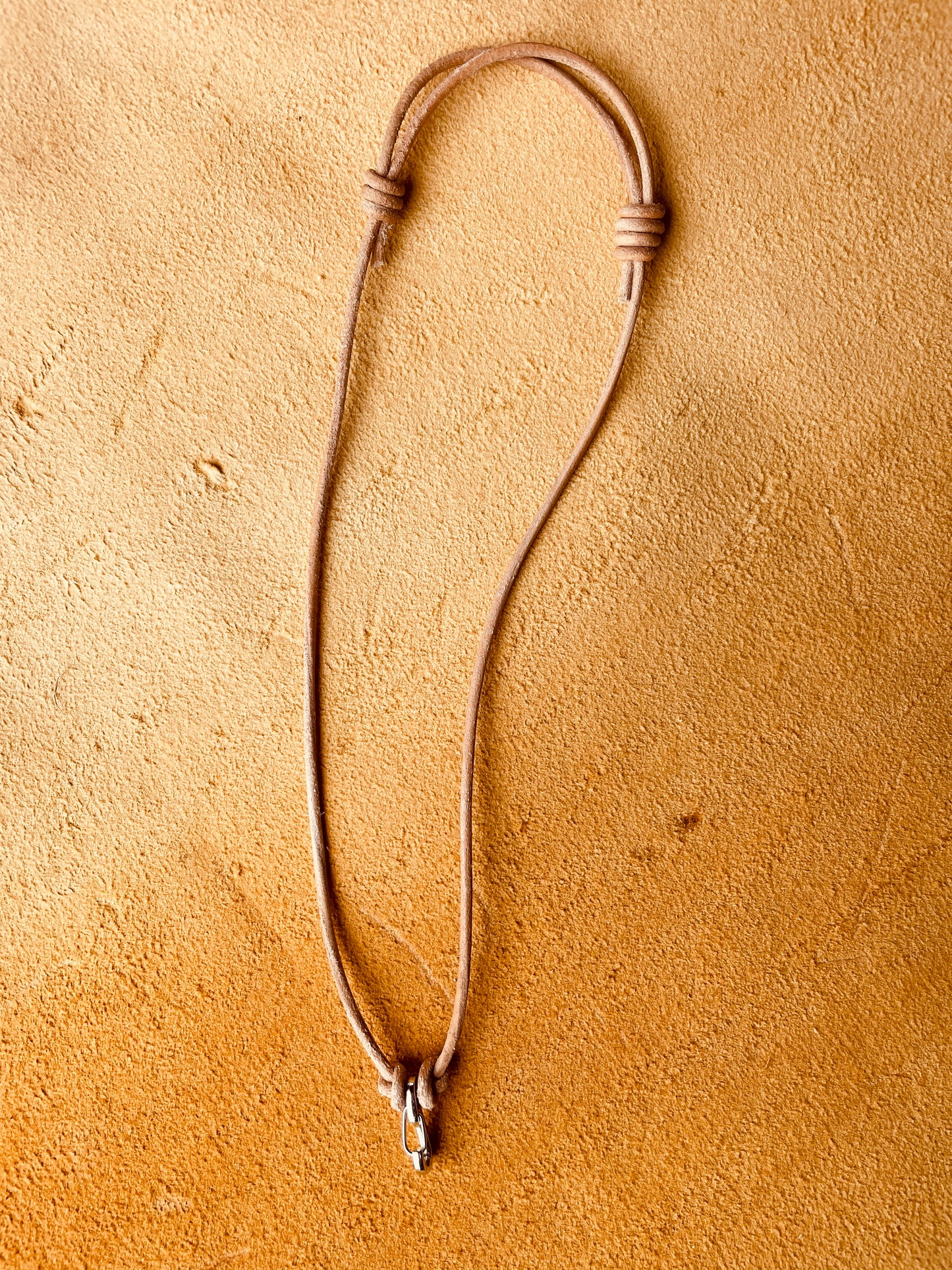 Ring Keeper · Leather (3mm) · Natural  · Carabiner (sm) · Silver