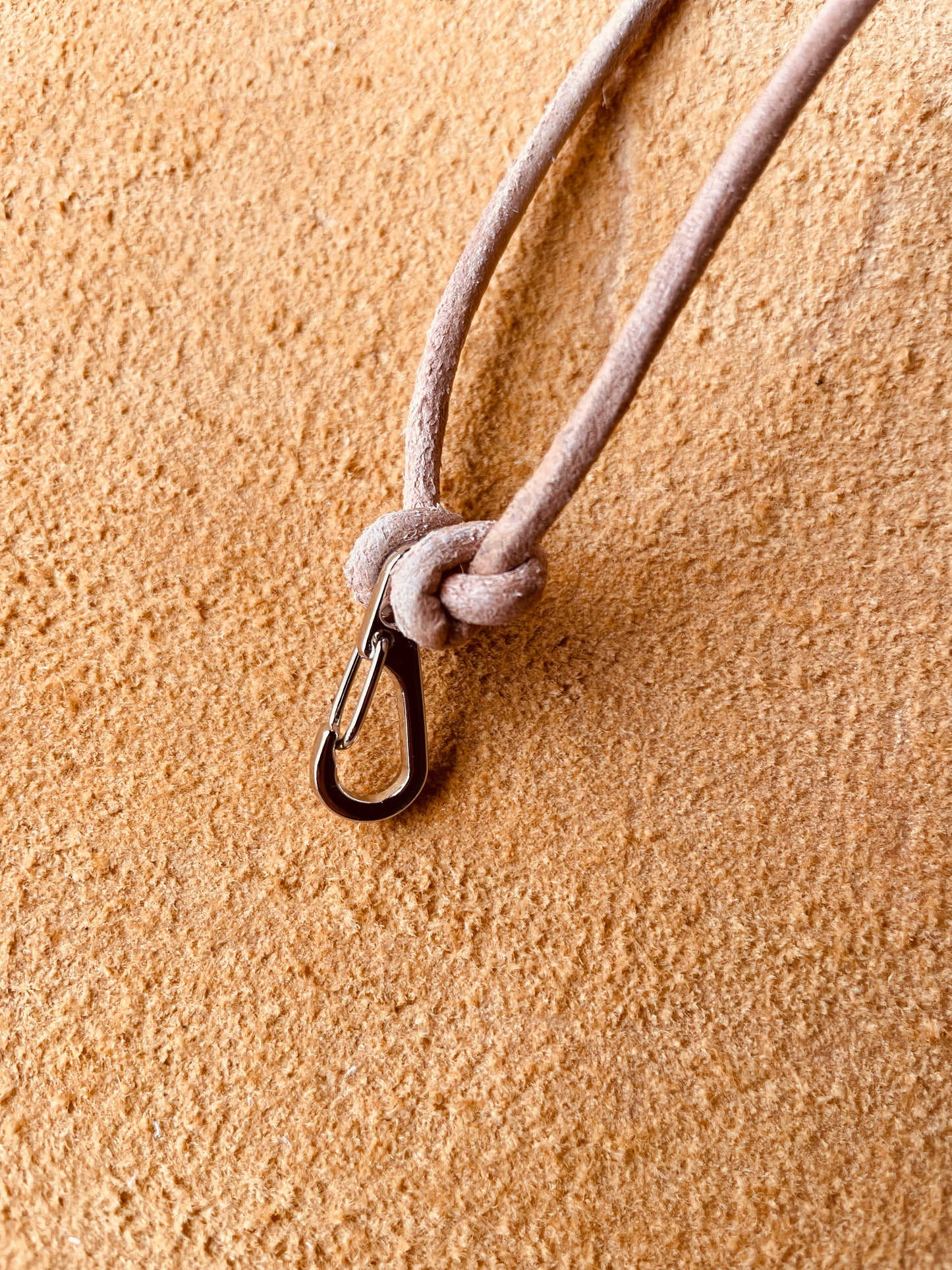 Ring Keeper · Leather (3mm) · Natural  · Carabiner (sm) · Silver