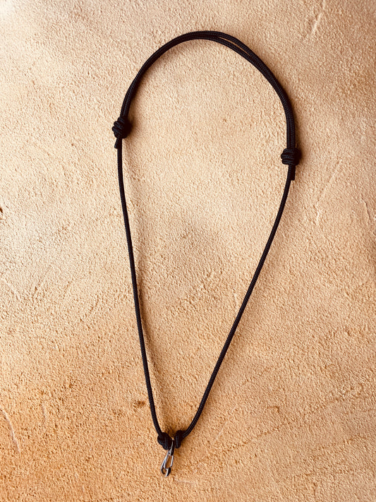 Ring Keeper · Paracord (3mm) · Black  · Carabiner (sm) · Silver