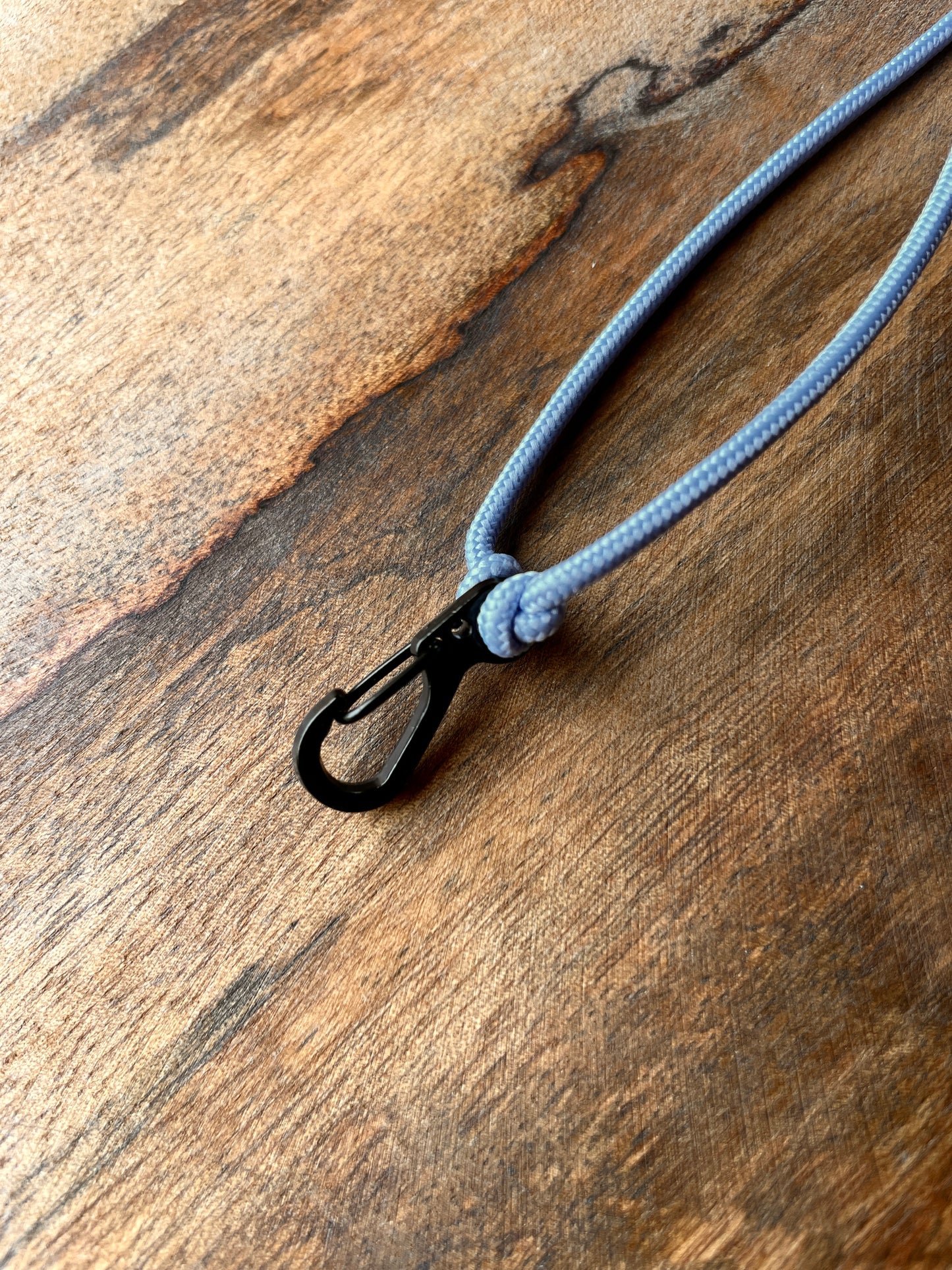 Ring Keeper · Paracord (2mm) · Baby Blue  · Carabiner (sm) · Black