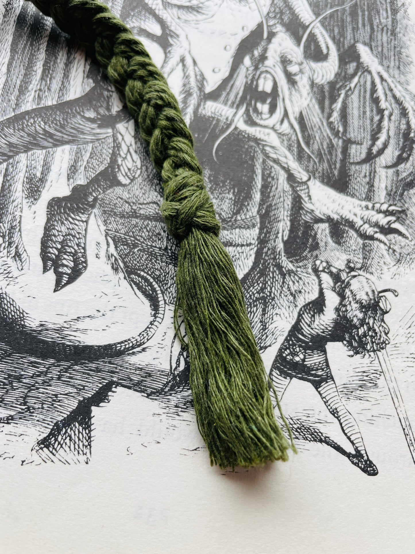 Macramé Bookmark · Forest Green · Green & Beige Beads · 10"