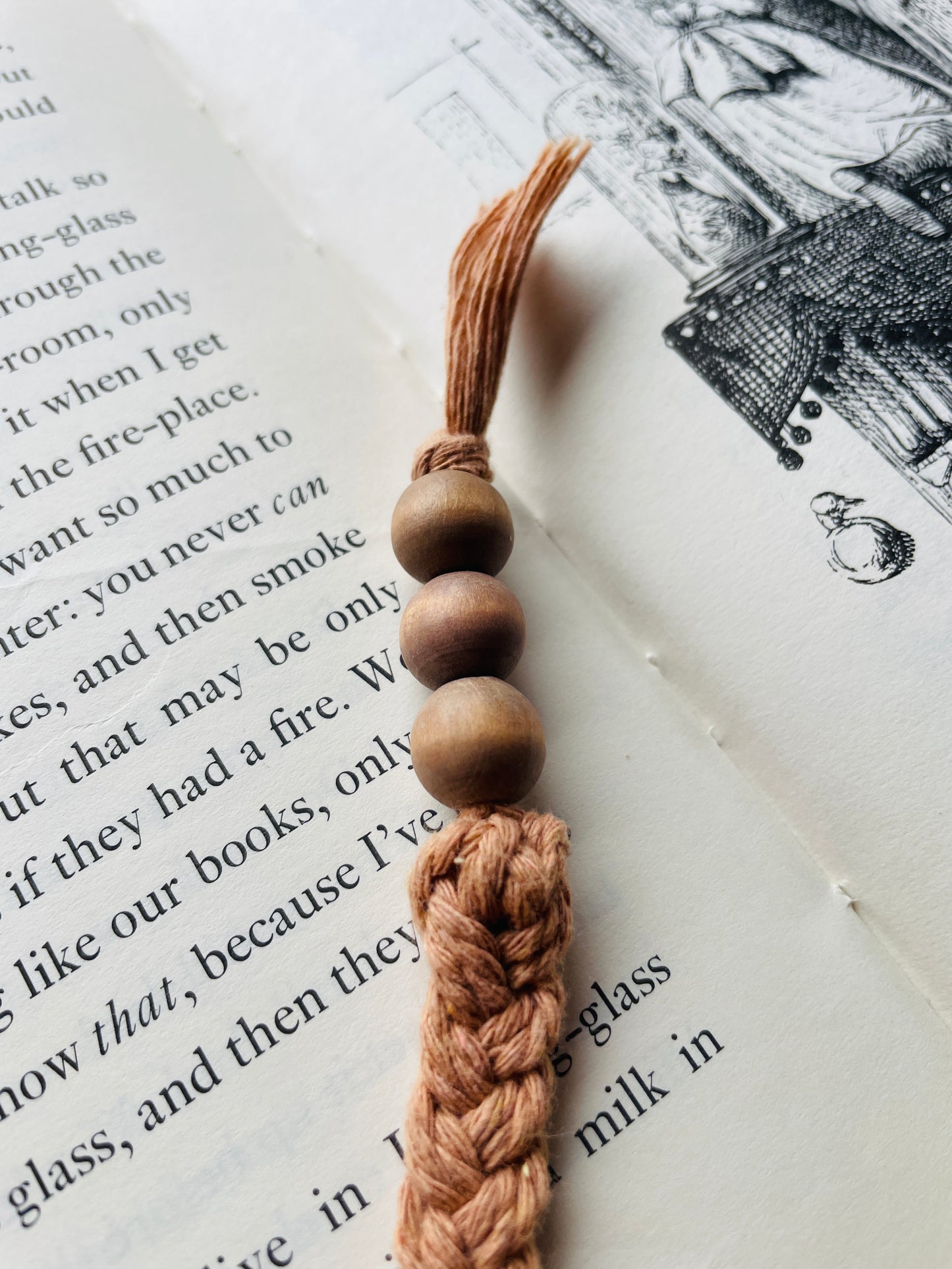 Macramé Bookmark · Dusty Rose · Dusty Brown Beads · 10.5"
