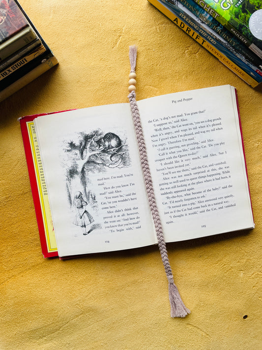 Macramé Bookmark · Pale Purple · Light Wood Beads · 10.5"