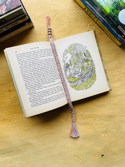 Macramé Bookmark · Pale Purple, Dusty Rose Combo · Dusty Brown Beads · 11"