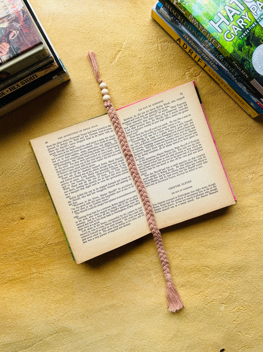 Macramé Bookmark · Dusty Rose · Light Wood Beads · 10.5"
