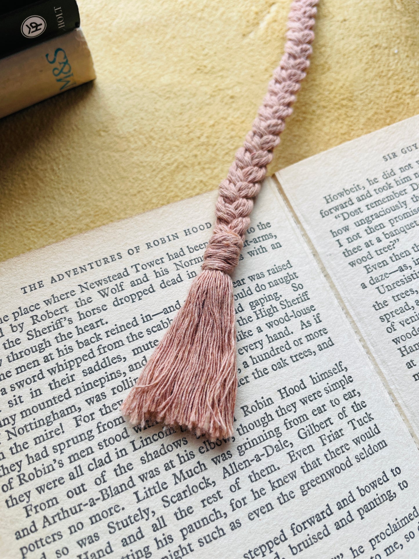 Macramé Bookmark · Dusty Rose · Light Wood Beads · 10.5"