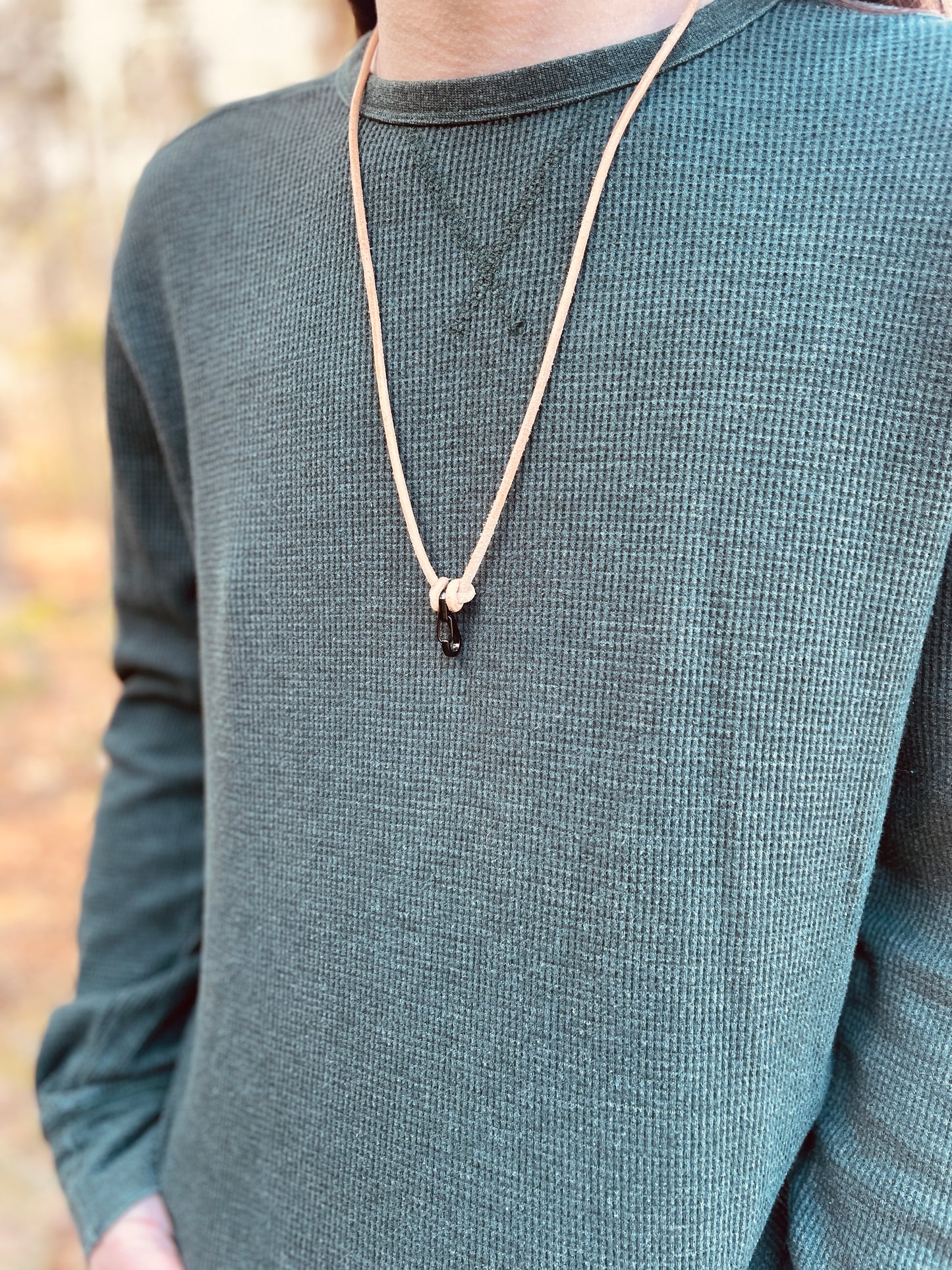 Ring Keeper · Leather (3mm) · Natural  · Carabiner (sm) · Black