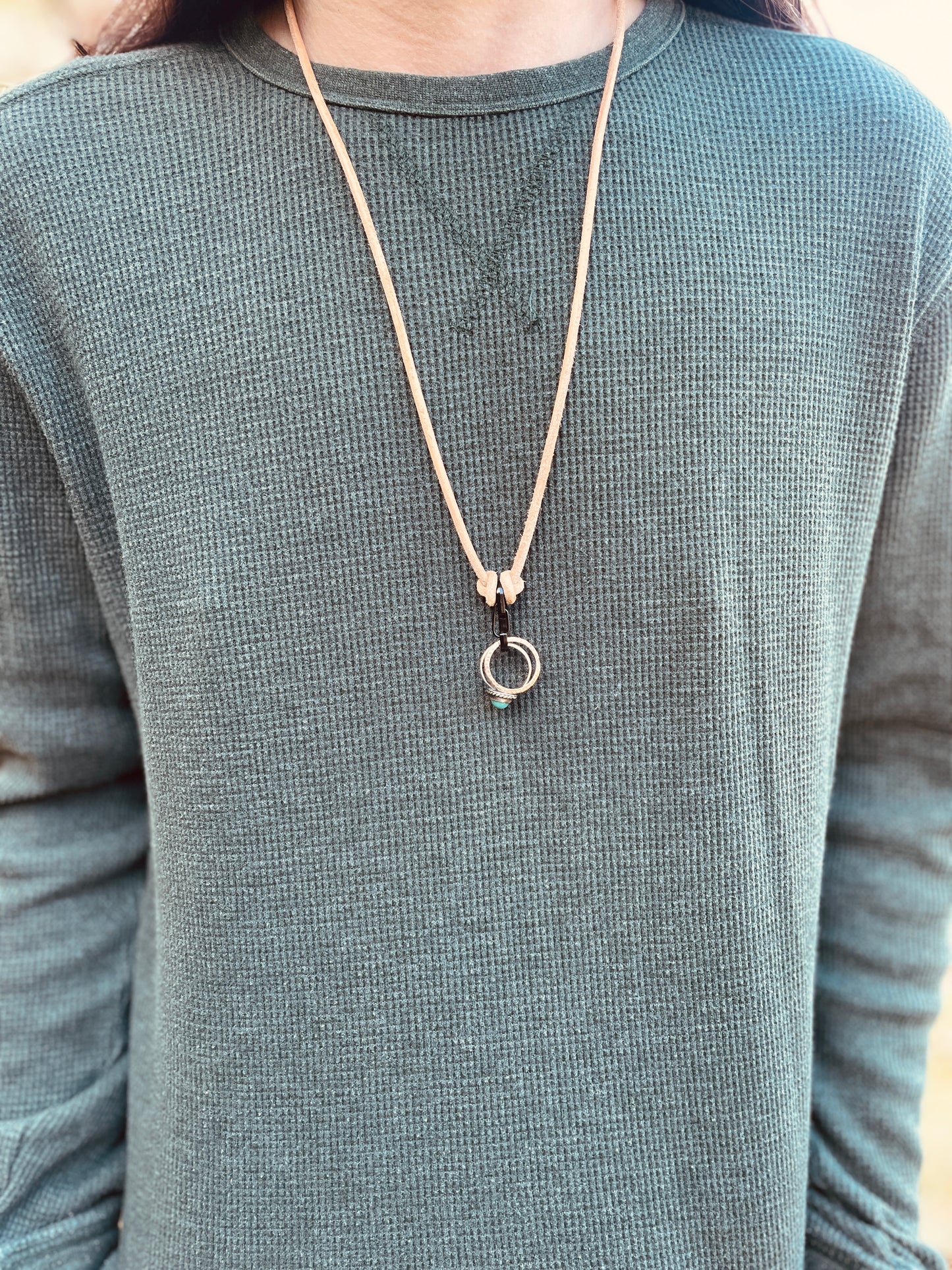 Ring Keeper · Leather (3mm) · Natural  · Carabiner (sm) · Black