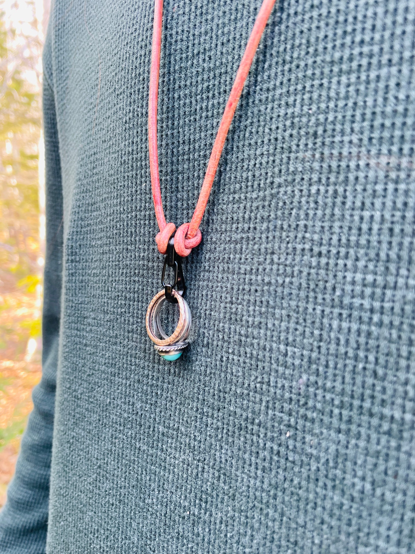 Ring Keeper · Leather (3mm) · Distressed Umber  · Carabiner (sm) · Black