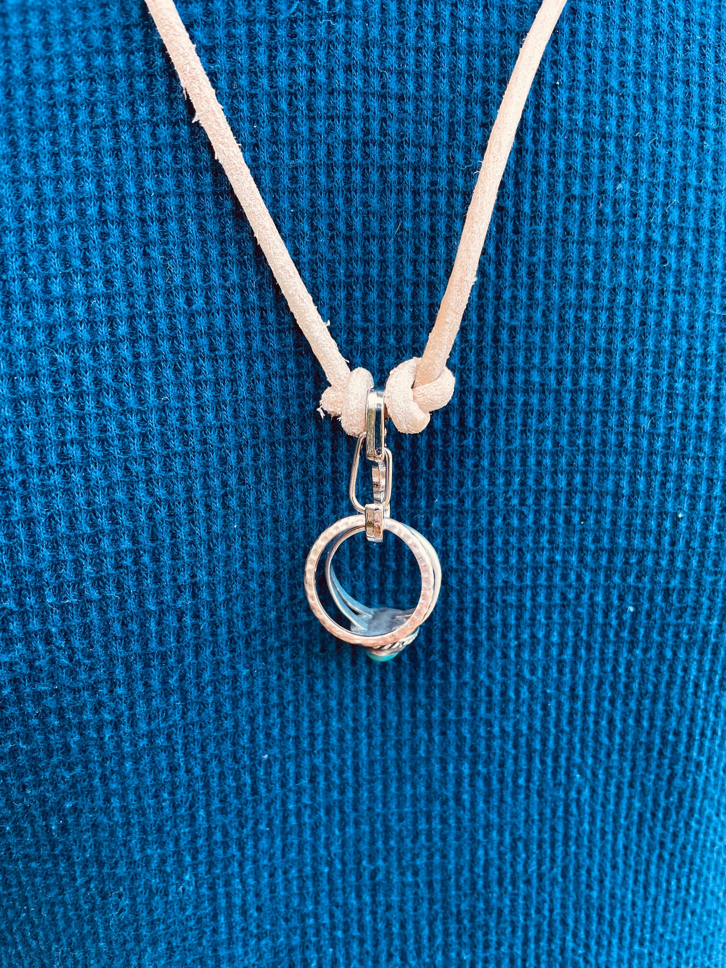 Ring Keeper · Leather (3mm) · Natural  · Carabiner (sm) · Silver